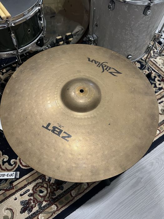 Pack 3 Pratos Bateria Zildjian ZBT Hi Hats Ride