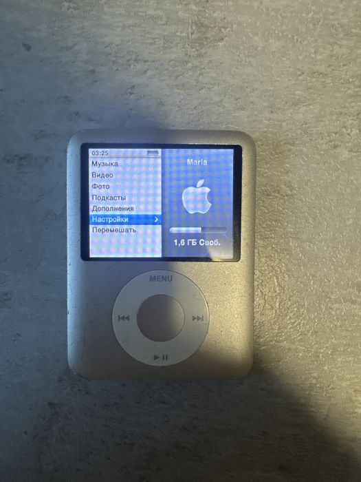Ipod  nano 4 na 4 gb.
