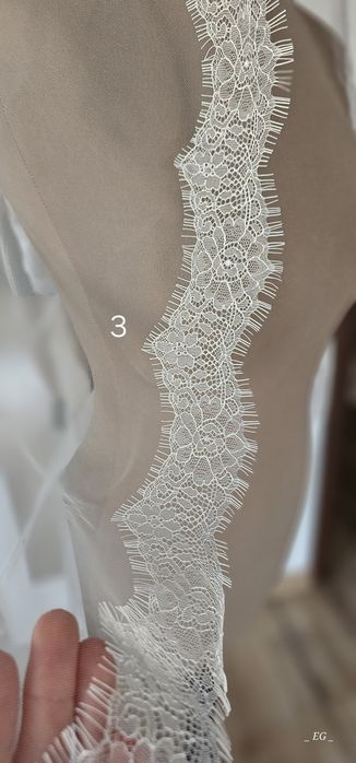 Delikatny welon do sukni ślubnej - ivory/off white