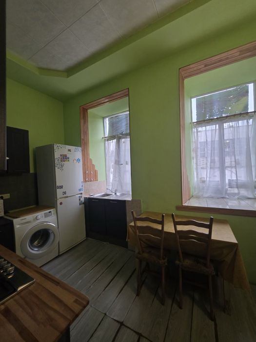 Продаж 2к квартири вул. Залізнична(р-н Привокзальна, політеху).