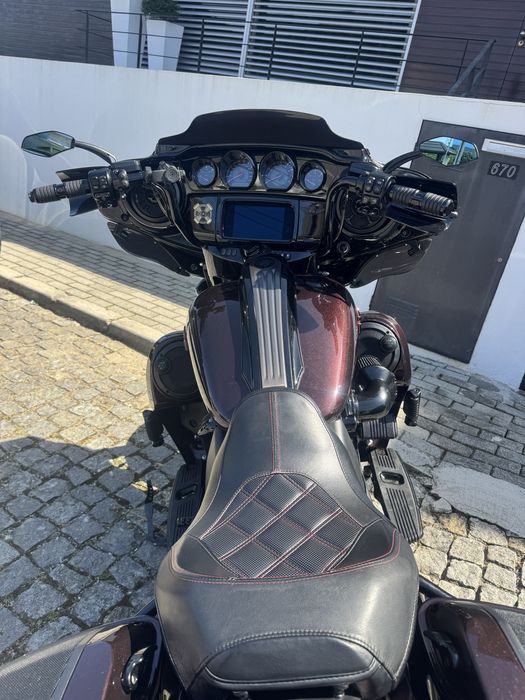 Harley Davidson Street Glide CVO