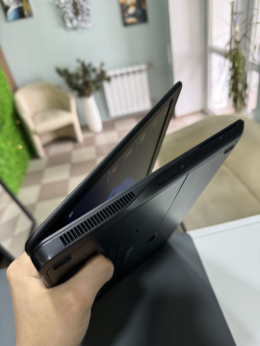 Ультрабук Dell Latitude E7450 / 14", Core i5, 256gb