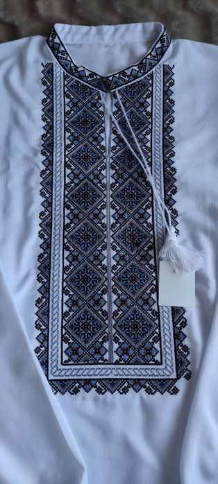 Чоловіча вишиванка біла вишита сорочка з довгим рукавом ручна робота