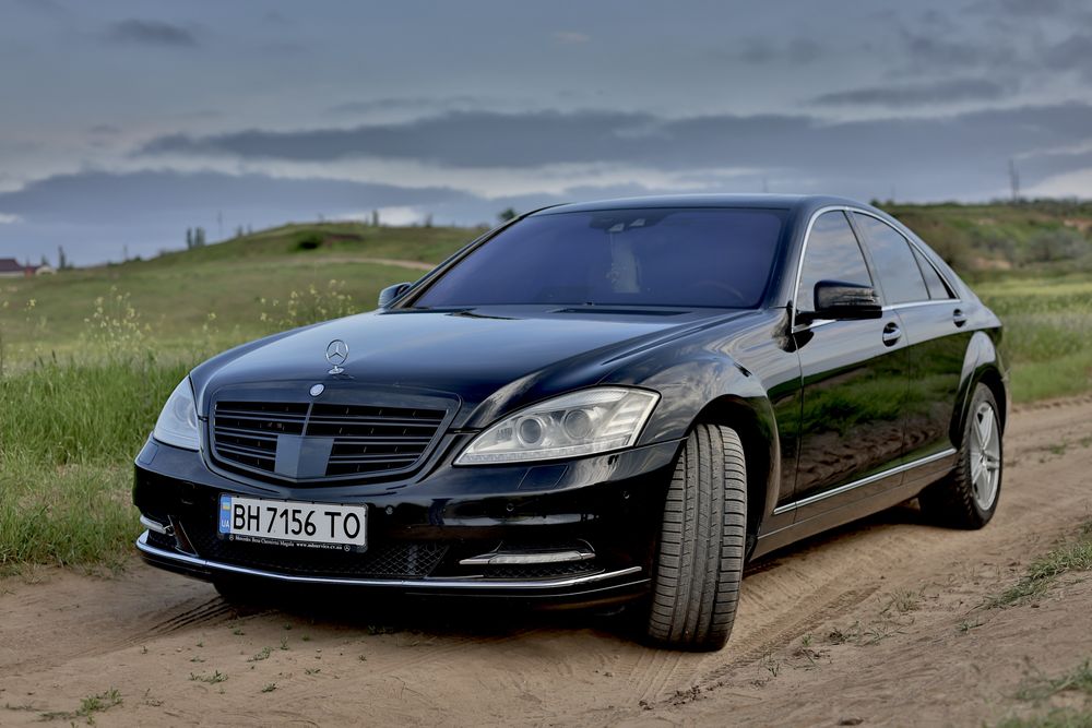 Mersedes-Benz w221