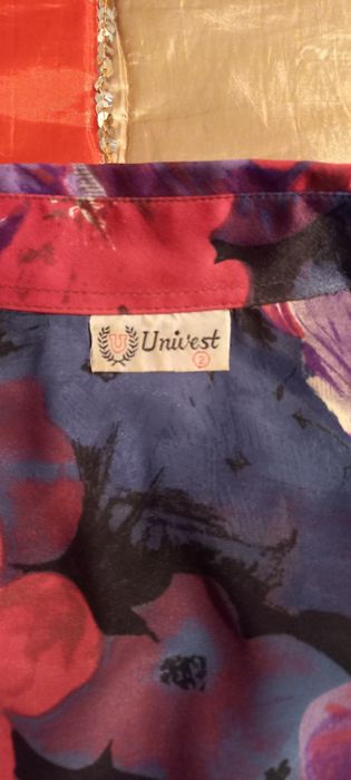 Camisa de senhora em cetim, floral