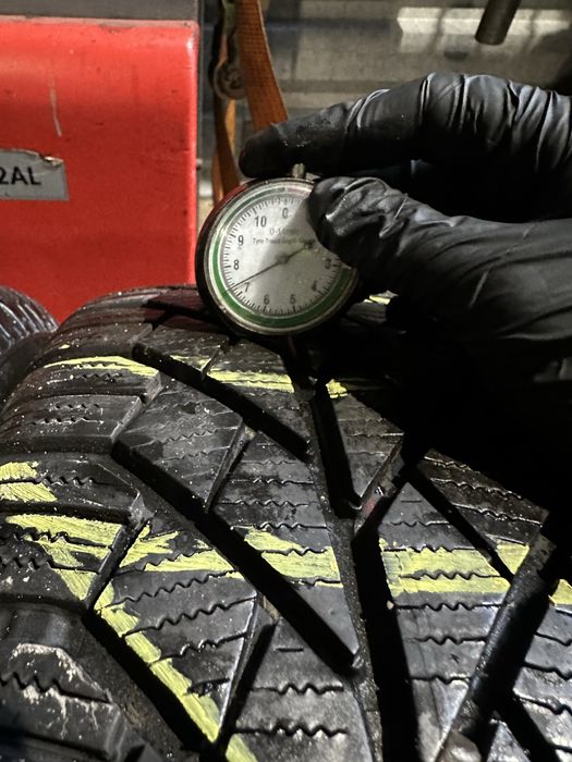 2x zimowe 205/65R15 Continental ContiWinterContact TS830 7/8mm