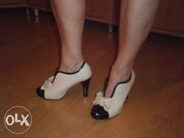 eleganckie botki z kokardką