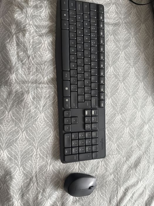 Klawiatura logitech bezprzewodowa