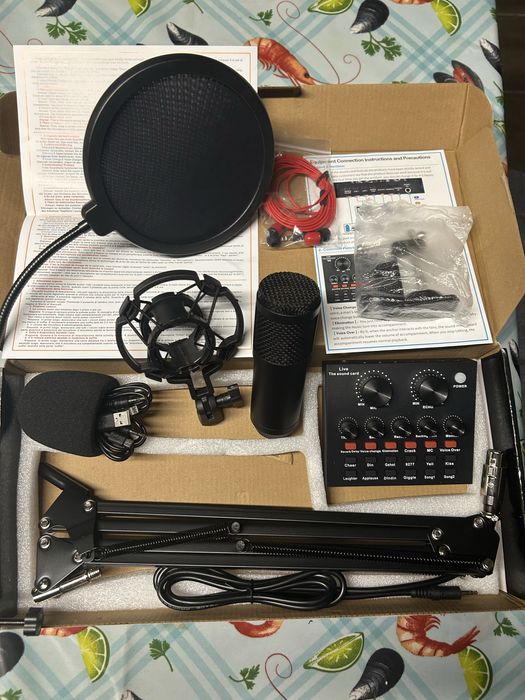 Conjunto de Equipamento Profissional para Podcast