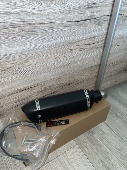 Акція! Прямоток на мотоцикл Akrapovic + Подарунок