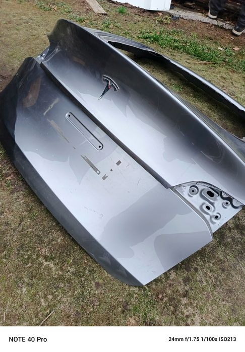 tesla model y klapa porywa bagażnika dual motor llu