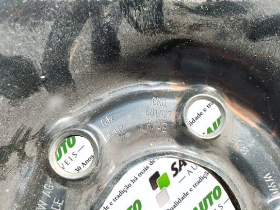 Pneu suplente SKODA Rapid Liftback (NH3)