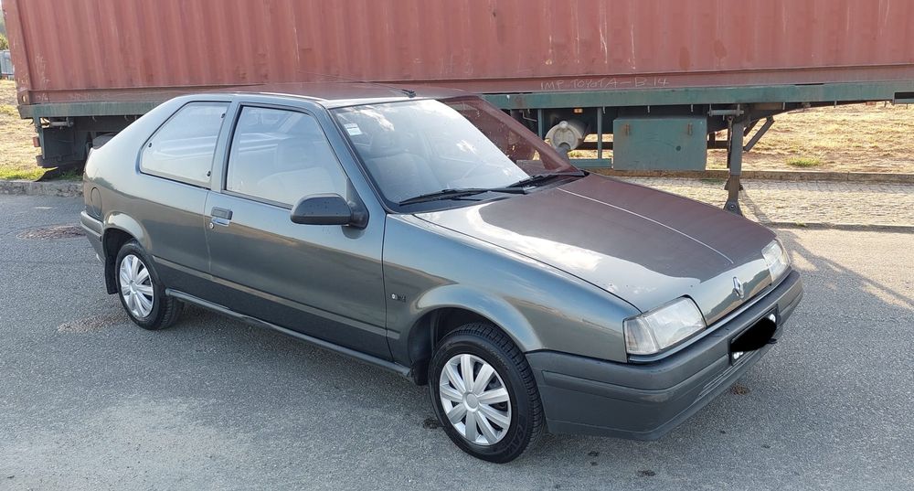 Renault 19 1.2 clássico de 3 portas