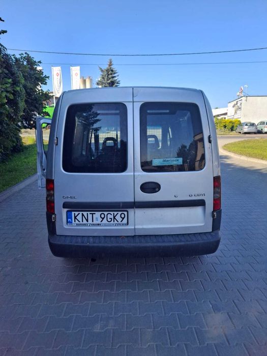 Sprzedam Opel Combo Grupa Chyżbet Sp.zo.o. Charsznica