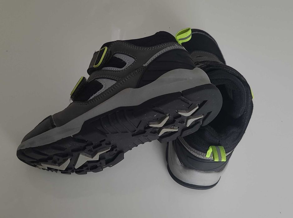 Buty jesienno-zimowe rozm. 33