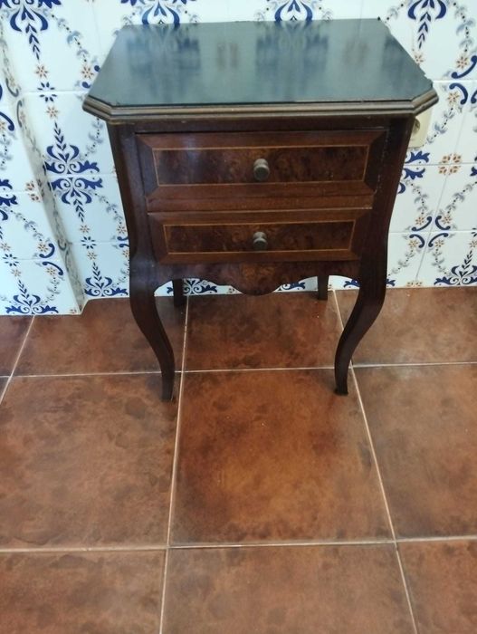 Moveis decorativos em nogueira