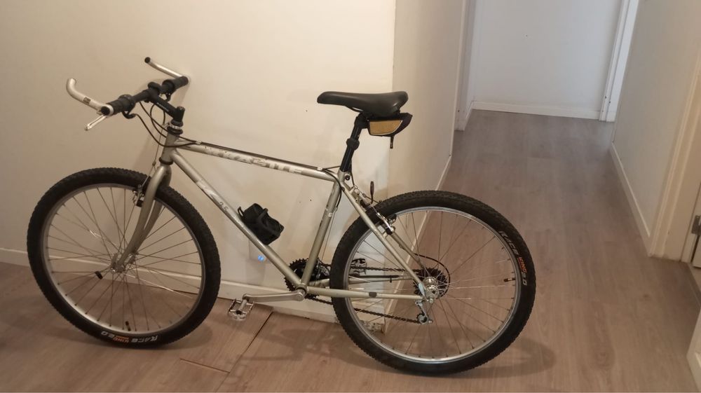 Bicicleta btt kästle