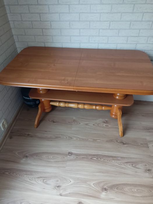 Używany  stolik  kawowy