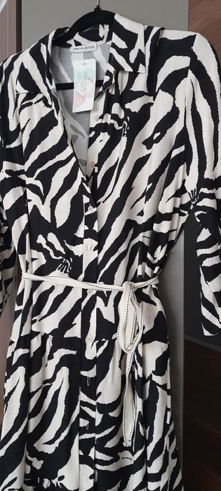 Sukienka midi zebra L-XXL  Nowa polecam