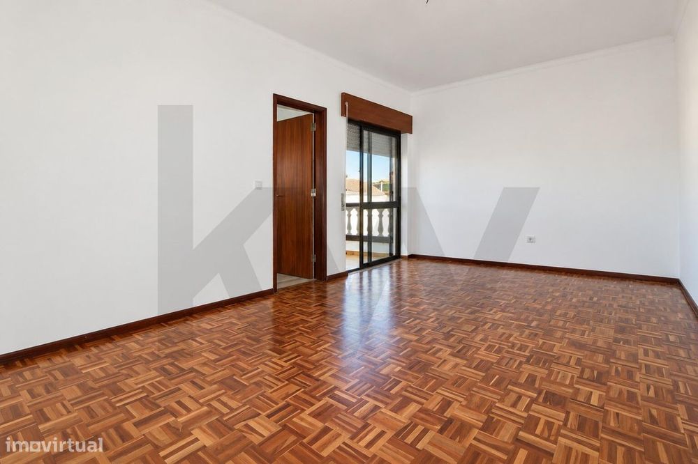 Apartamento T3 em Pinhal de Frades - Arrendamento