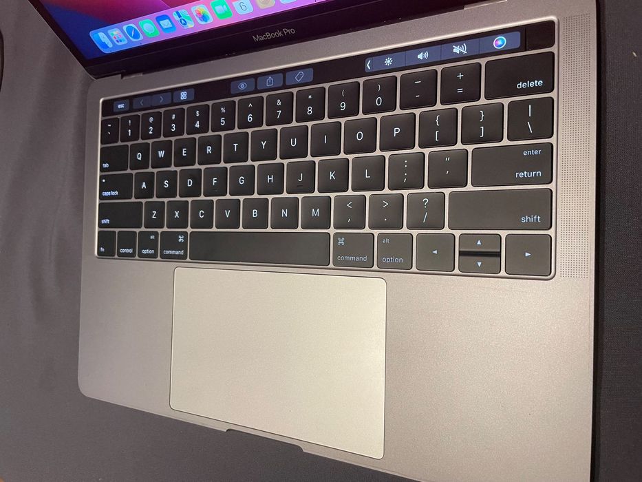 Macbook Pro 13 i7 3.5GHz / 16GB / 512GB / TouchBar / Nowa Bateria