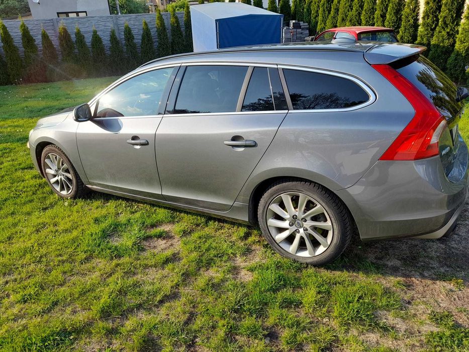 Volvo v60 D-3 R-desing