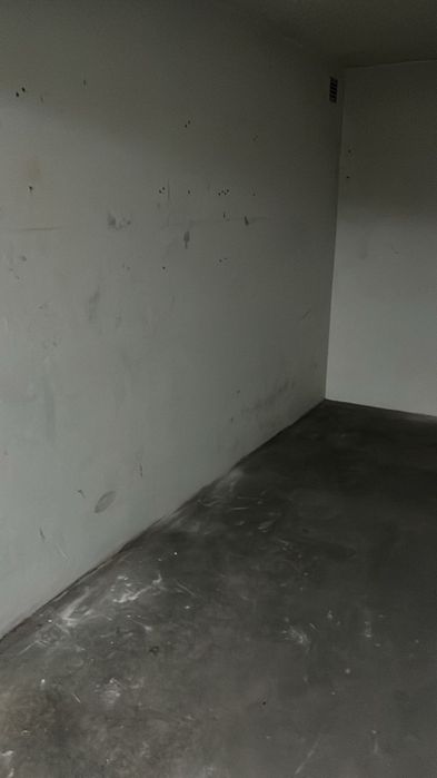 Garagem à venda na R. Joaquim Silva Torres, 125 - Maia