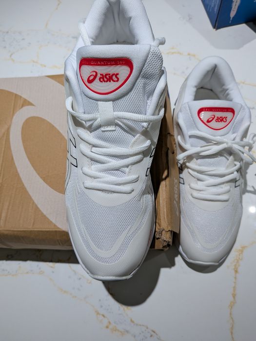 Sapatilha ASICS quantum 360