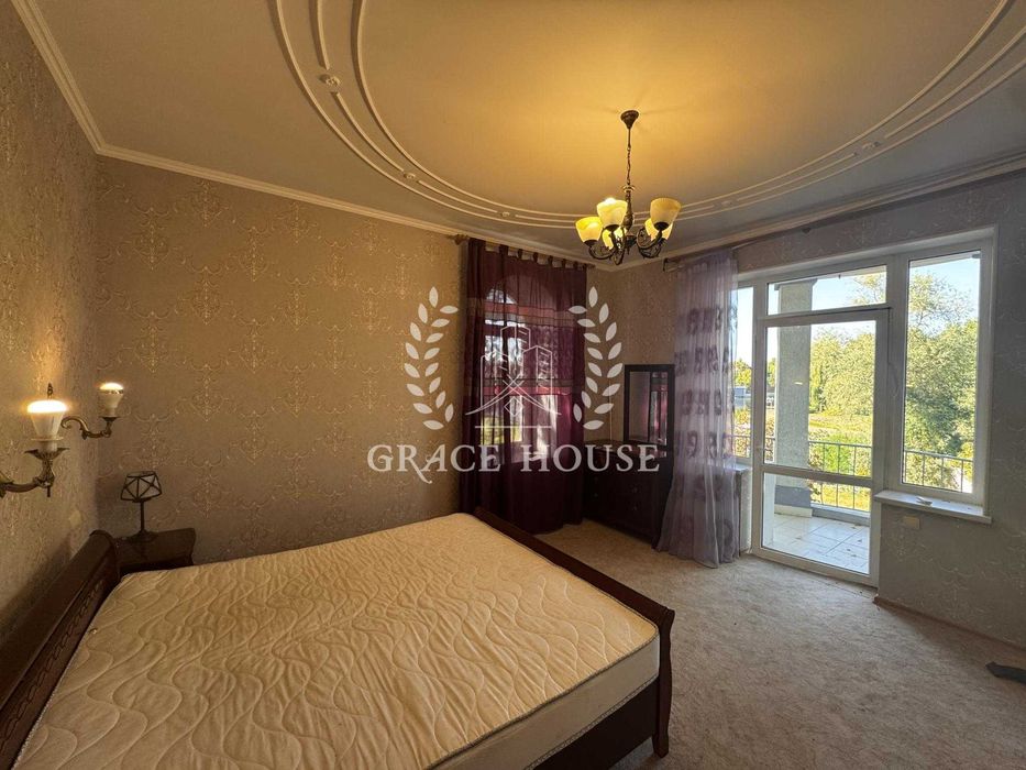 Продажа дома 300м. кв. с выходом на Днепр Конча-Заспа Козин дамба