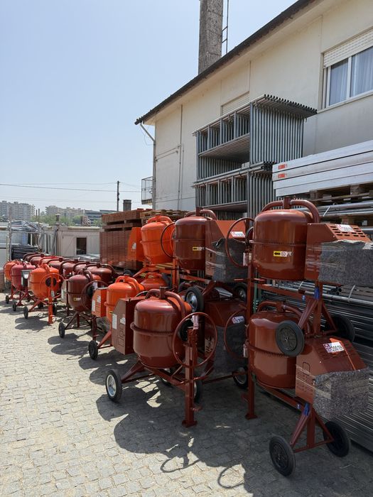 Betoneira Sirl 200Lts nova