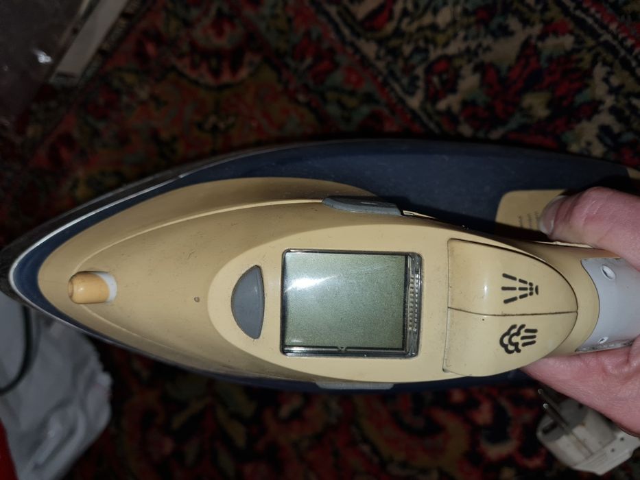 Робоча праска по ціні неробочої