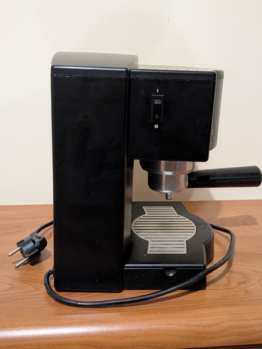 Кавоварка Clatronic ES-2244