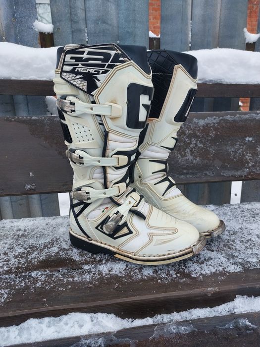 Мотоботи крос єндуро Gaerne Leat Alpinestars TCX Sidi Oneal Tech Fox