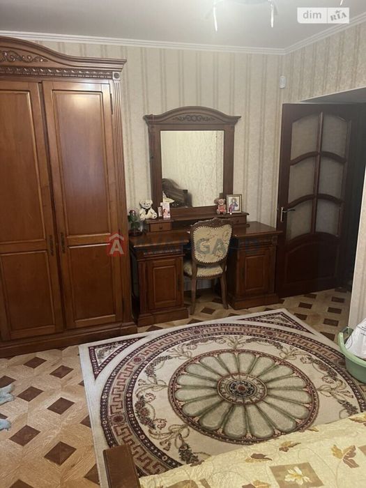 Продам 4 кім квартиру бульвар Центральний 23