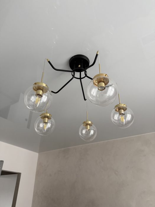 Люстра на 5 плафонів, чорна із золотом