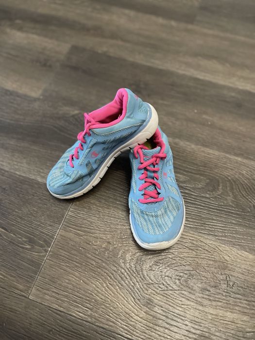 Кросівки кеди ботінки на дівчинку 31-32 р-р