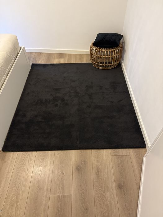 Tapete preto 150X160cm