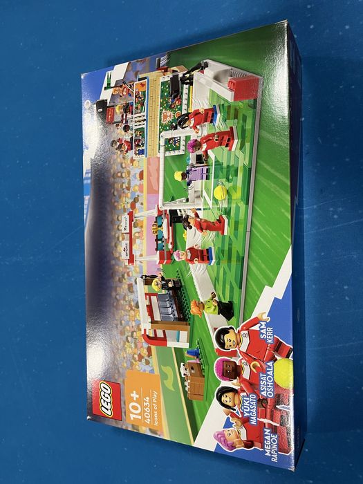Lego  Icons of Play