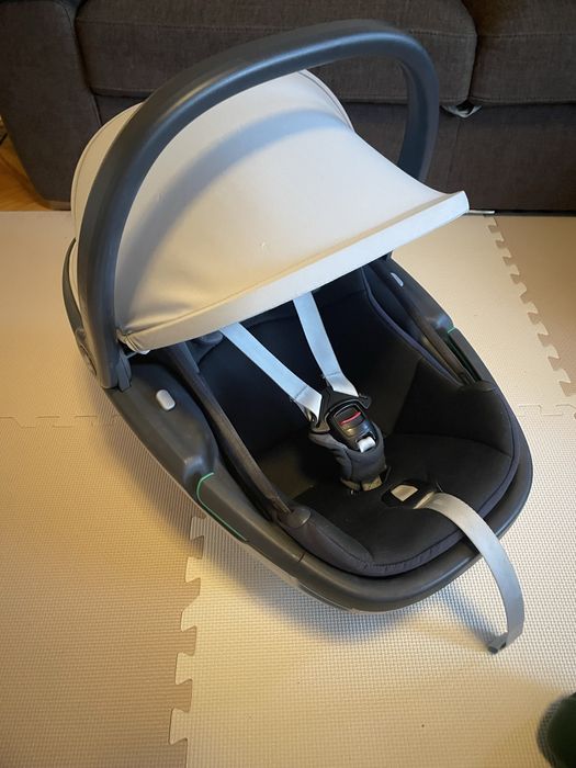 Maxi Cosi Coral 360 + baza isofix