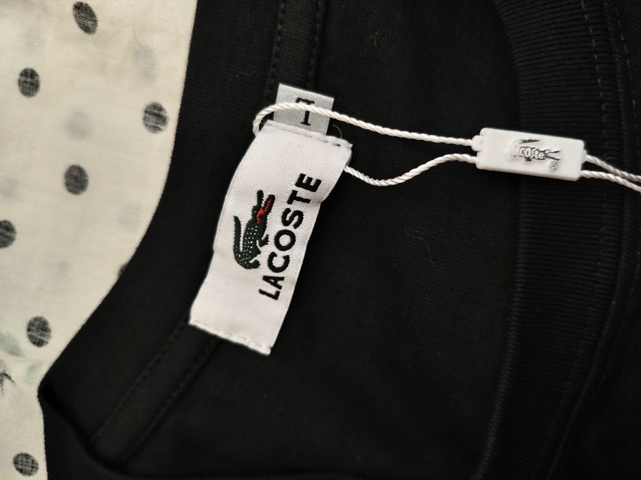 Lacoste T-shirt.
