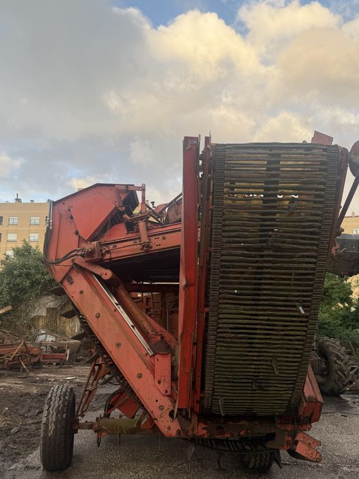 Grimme LK650 Maquina colher batatas