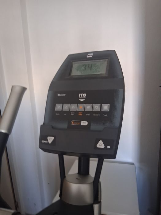 Bicicleta Eliptica Brazil Dual  da Bh ,com tecnologia i.concept  ,vendo porque ocupa muito volume.