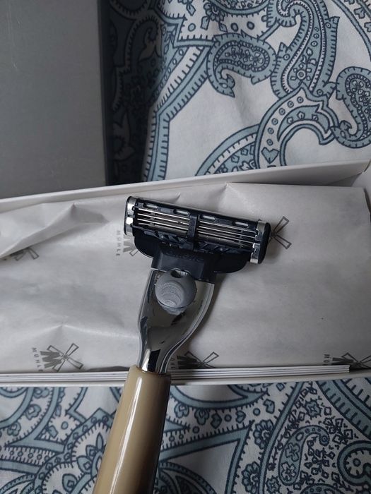 Maszynka do golenia Műhle, gillete 3