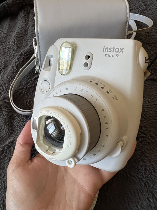 Instax mini 9 cinza bolsa + 2 recargas