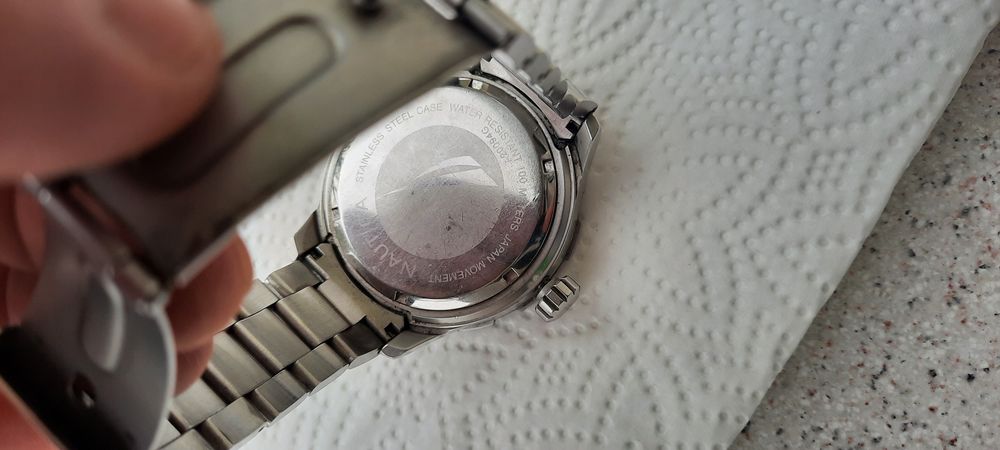 Relógio nautica em bom estado