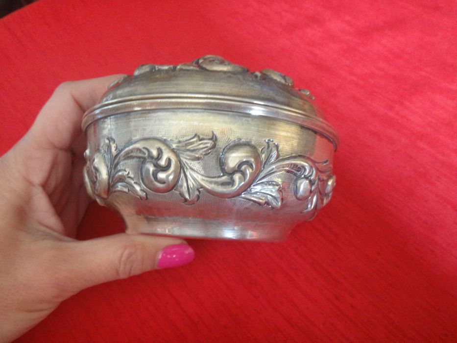 Srebrne puzderko - szkatułka