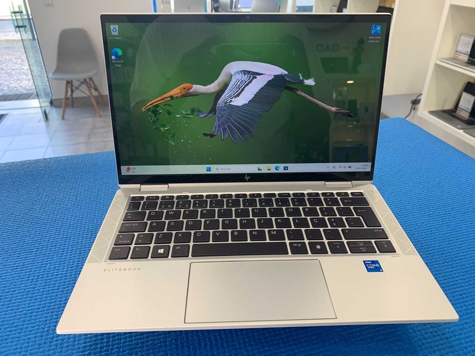 HP EliteBook x360 1030 G7 13.3" Touch | 11ª Geração | Híbrido 360° | Disco NVMe | W 11 Pro | Loja Física e Web Site