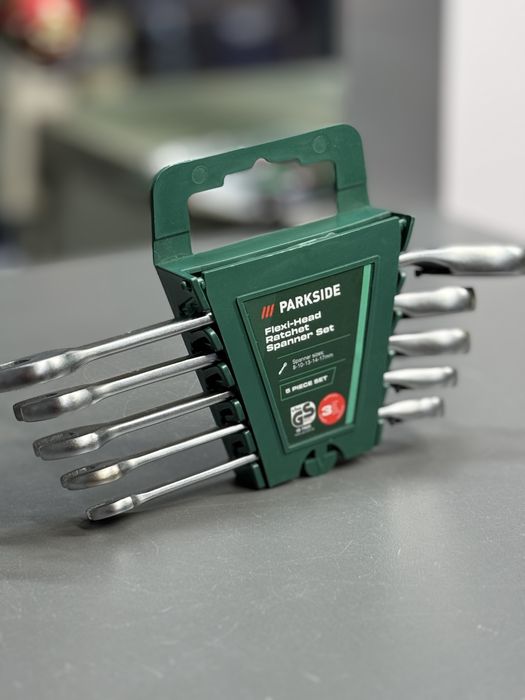 Набір рожково-накидних ключів Parkside з перемикачем