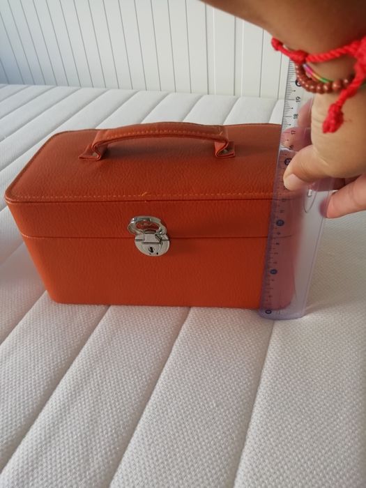 Caixa para maquilhagem