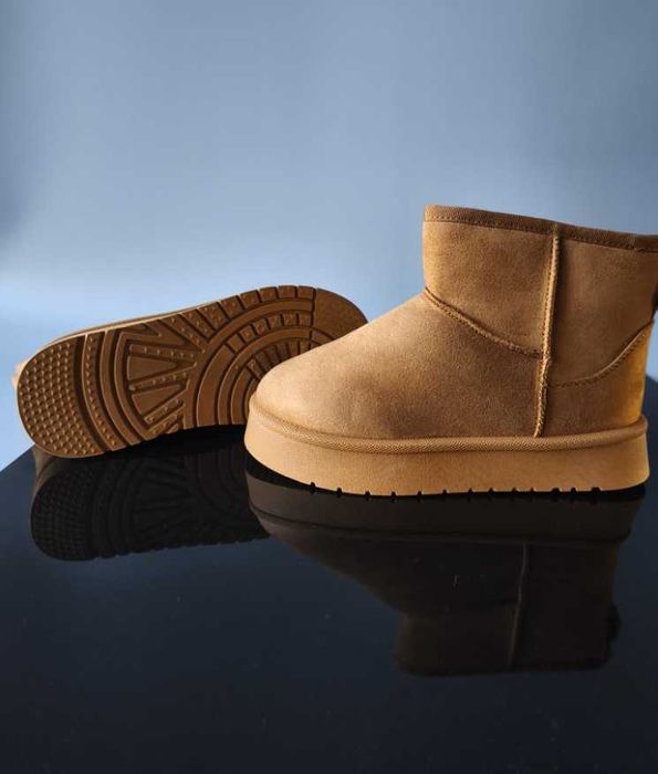 Wyprzedaż Stylowe nowe ocieplane botki brązowe camel buty 39